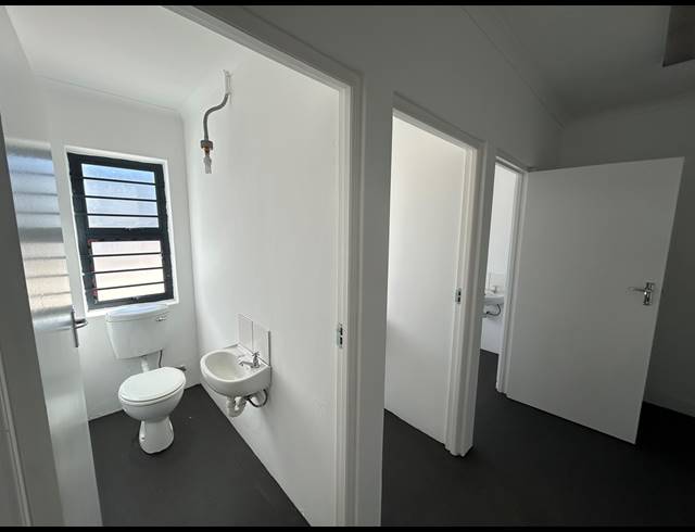 423M² BUILDING TO LET IN MAITLAND